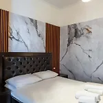 Di Monte Cristo - Roof Pool Hotel 4*