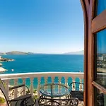 Di Monte Cristo - Roof Pool Hotel 4*
