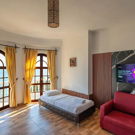Di Monte Cristo - Roof Pool Hotel