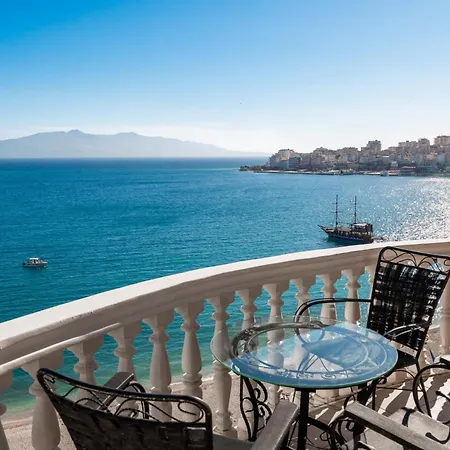 Hotel Di Monte Cristo - Roof Pool