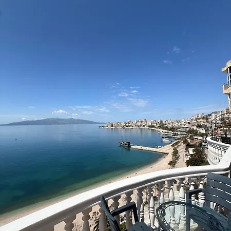 Hotel Di Monte Cristo - Roof Pool