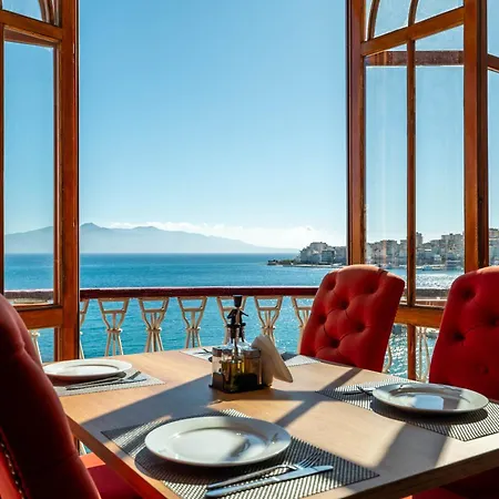 Hotel Di Monte Cristo - Roof Pool 4*