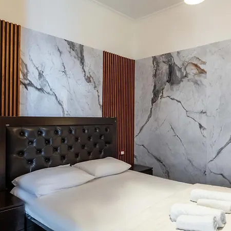 Di Monte Cristo - Roof Pool Hotel 4*