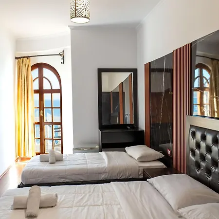 Di Monte Cristo - Roof Pool Hotel