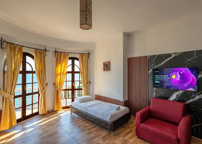 Di Monte Cristo - Roof Pool Hotel