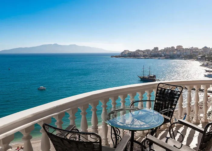 Hotel Di Monte Cristo - Roof Pool