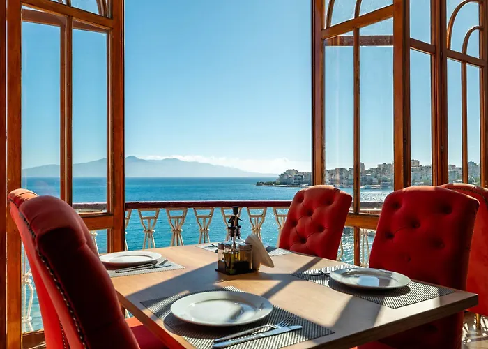 Hotel Di Monte Cristo - Roof Pool 4*