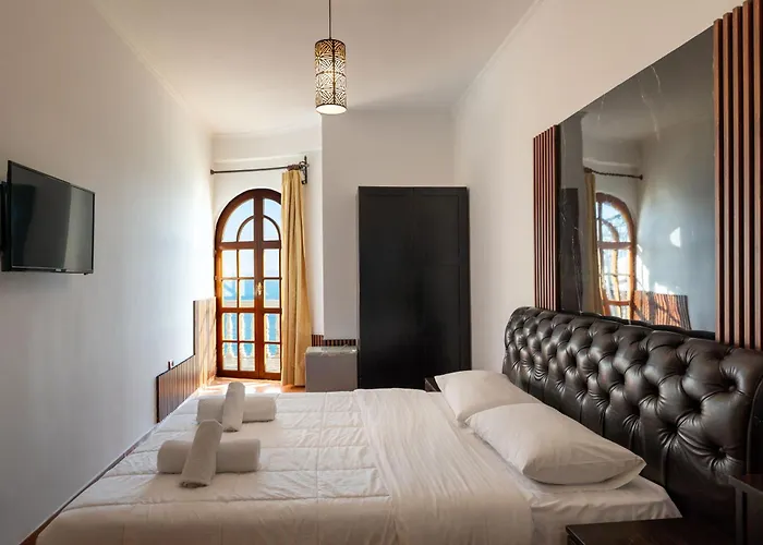 Di Monte Cristo - Roof Pool Hotel 4*