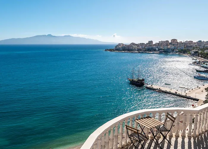 Di Monte Cristo - Roof Pool Sarandë