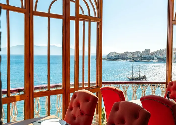 Di Monte Cristo - Roof Pool Sarandë