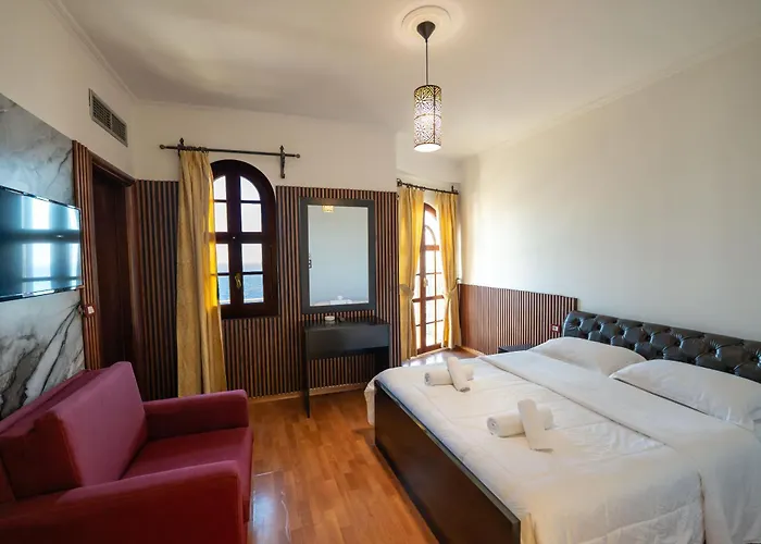 Di Monte Cristo - Roof Pool Hotel 4*