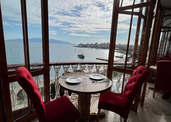 Di Monte Cristo - Roof Pool Hotel 4*